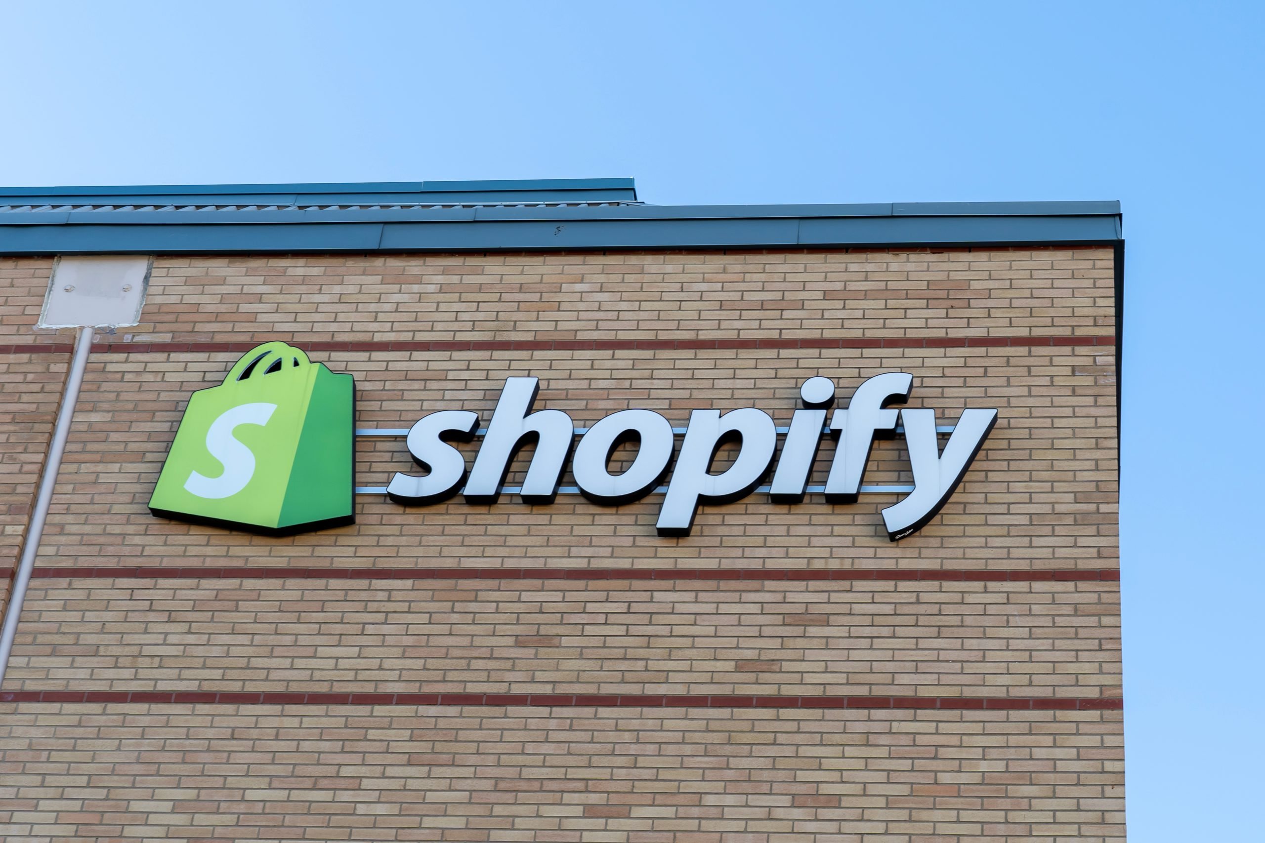 shopify-正在开始允许其电子商务客户直接销售 nfts.jpg