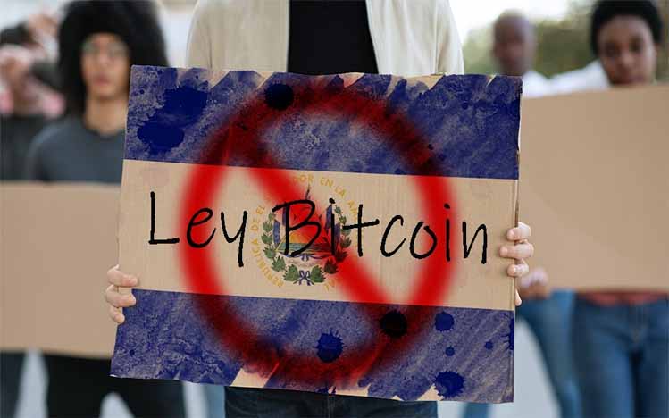 warga El Savador tolak UU Bitcoin