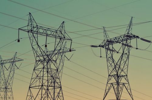 Il governo della BC sospende temporaneamente le richieste di connessioni elettriche da parte dei minatori di criptovalute