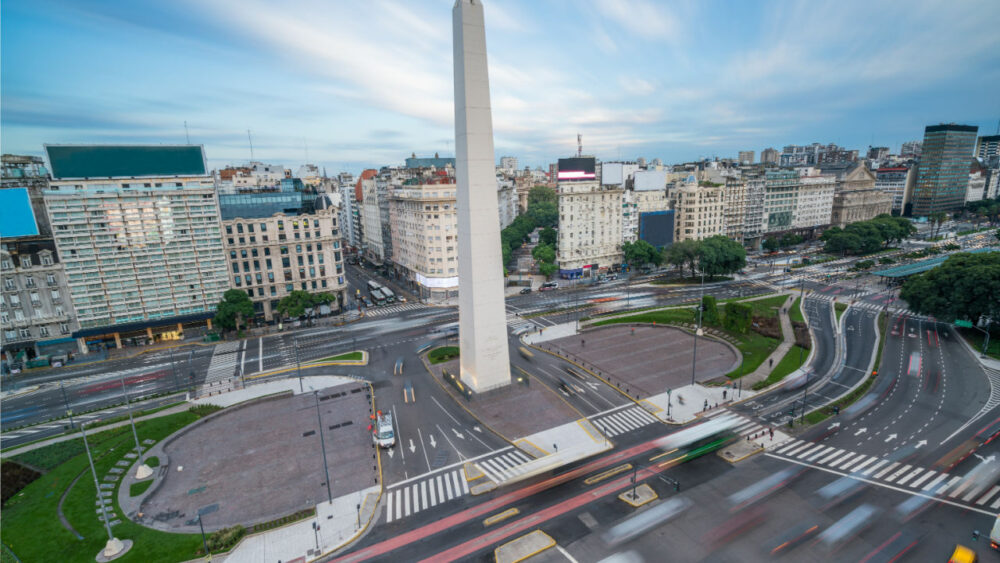 Buenos Aires bo leta 2023 obdavčil rudarjenje kriptovalut