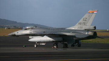 Primeiro lote de RNLAF F-16 dos EUA retorna à Europa