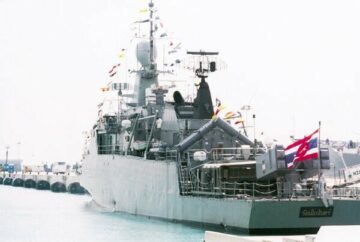 La corvette de la marine royale thaïlandaise coule