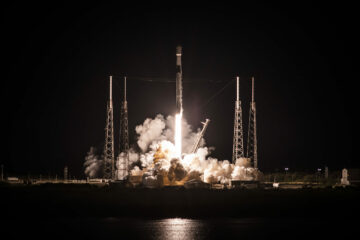 SpaceX startet das erste Paar von O3b mPower-Satelliten