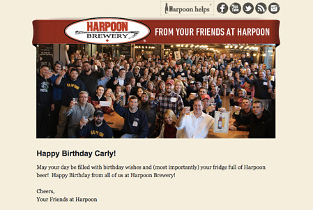 Ejemplo de campaña de marketing por correo electrónico: Harpoon Brewery - "¡Feliz cumpleaños, Carly!"
