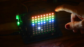 مصابيح LED قابلة للعنونة من Z80