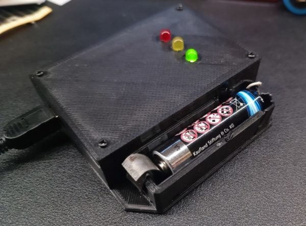 AA-Batterietester mit LEDs – Arduino Nano #3DThursday #3DPrinting