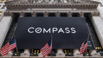 Compass는 벨트 긴축 플레이에서 NYC 본사를 전대하려고 합니다.