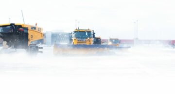 Экстремальные погодные условия могут повлиять на полеты в и из аэропорта Кефлавик и региональных аэропортов в канун и день Нового года.
