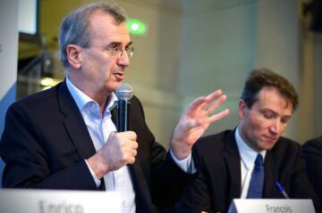Ο διοικητής της γαλλικής κεντρικής τράπεζας πιέζει για αδειοδότηση κρυπτογράφησης πριν από τη νομοθεσία της ΕΕ