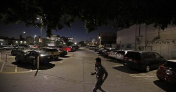 'Gimme Shelter': Kako parkirišča pojasnjujejo stanovanjsko krizo v Kaliforniji