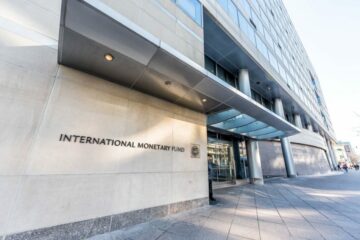 Глава МВФ каже, що перспективи світової економіки «менш погані», ніж очікувалося