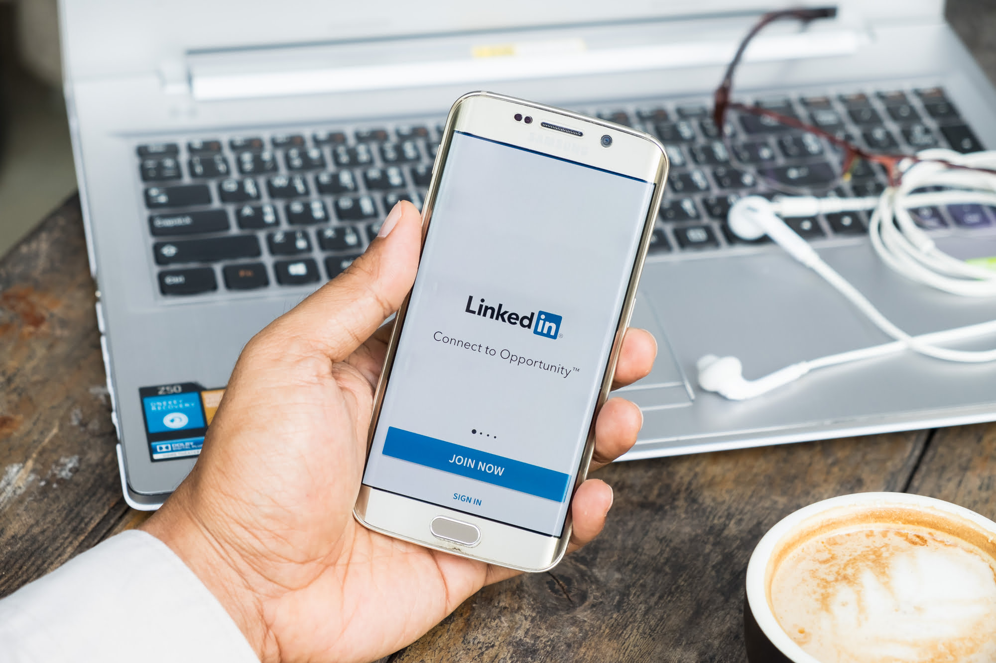 Implementing AI to Automate LinkedIn Messaging
