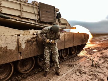 उलटफेर में, अमेरिका यूक्रेन के लिए अब्राम्स टैंक को मंजूरी देने के लिए तैयार है