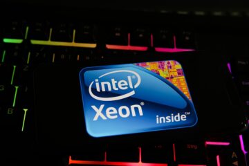 Intel'in Yeni Xeon Chip'i Gizli Bilgi İşlemi Buluta Taşıyor