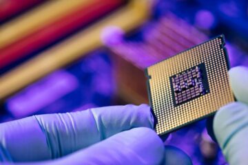 Japan, Netherlands Agree to Limit Exports of Chip-Making Equipment to China