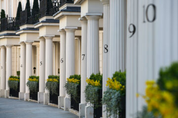 ロンドンの高級住宅販売業者は、プライベートセールが急増するにつれてWhatsAppに目を向けます
