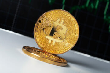 Pasar: Bitcoin turun di bawah US$21,000