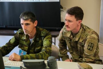 Latihan Militer di Uzbekistan dan Tajikistan Menggambarkan Kerjasama dan Kekhawatiran Regional