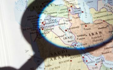 Mossadin päällikkö uhkaa takaisinmaksuhyökkäyksillä Iranin sisällä