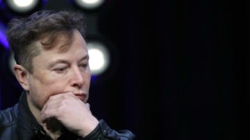 Musks Tesla 'finansierte' rettssak starter etter at juryen er valgt