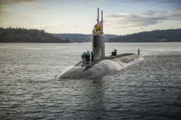 Marinha prepara novas ferramentas e treinamento após colisão de submarino em Connecticut