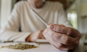 新研究发现老年大麻使用者的趋势令人担忧