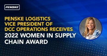 Penske Logistics Executive mottar 2022 Women in Supply Chain Award