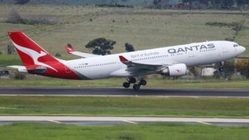 Qantas suffers mechanical issue for third day in a row