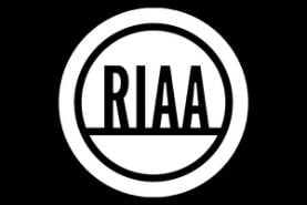 RIAA بدون تاخیر 250,000 دلار حق الوکاله از Yout می خواهد