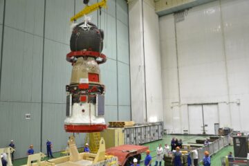Rusija bo na vesoljski postaji izstrelila zamenjavo za poškodovano ladjo posadke Sojuz