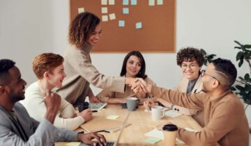 StaffScapes, innovators in HR Outsourcing, deelt 5 tips om geweldige teamretraites voor kleine bedrijven te organiseren