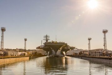US Navy zawiesza prace w czterech suchych dokach na Zachodnim Wybrzeżu z powodu zagrożeń sejsmicznych