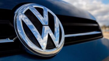 VW sagsøger i Illinois for at undgå at betale detailarbejdsløn på garantiarbejde: Rapport