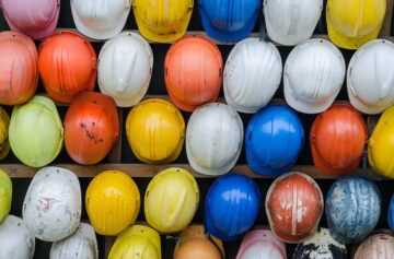 10 wskazówek, jak poprawić bezpieczeństwo pracowników przemysłowych i produkcyjnych!