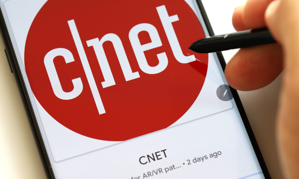 Kontrowersje CNET dotyczące sztucznej inteligencji pogłębiają się