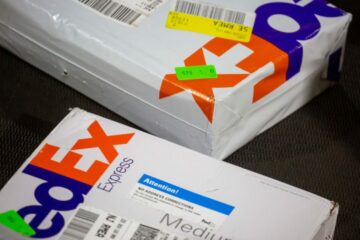 FedEx cortará empregos administrativos em mais de 10%, diz CEO