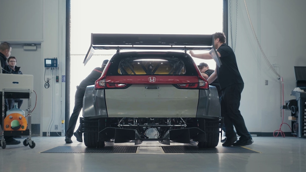 Honda створює гібридний гоночний автомобіль CR-V потужністю 800 кінських сил
