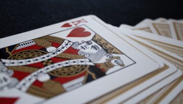 Jak grać w pokera jak zawodowy hazardzista?