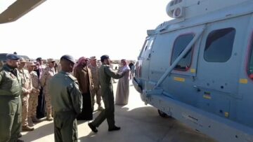 Kuwait zeigt einen Caracal-Hubschrauber, der zum Abschuss von Schiffsabwehrraketen ausgerüstet ist