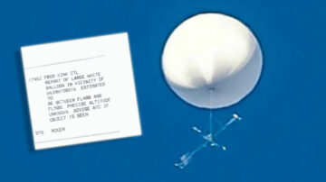 Vzhodno od Havajev poročajo o 'velikem belem balonu'