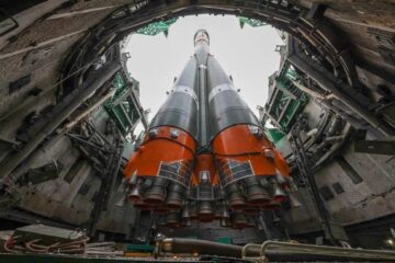 Rusia menyalahkan kebocoran Kemajuan pada 'pengaruh eksternal' saat Soyuz baru bersiap untuk diluncurkan