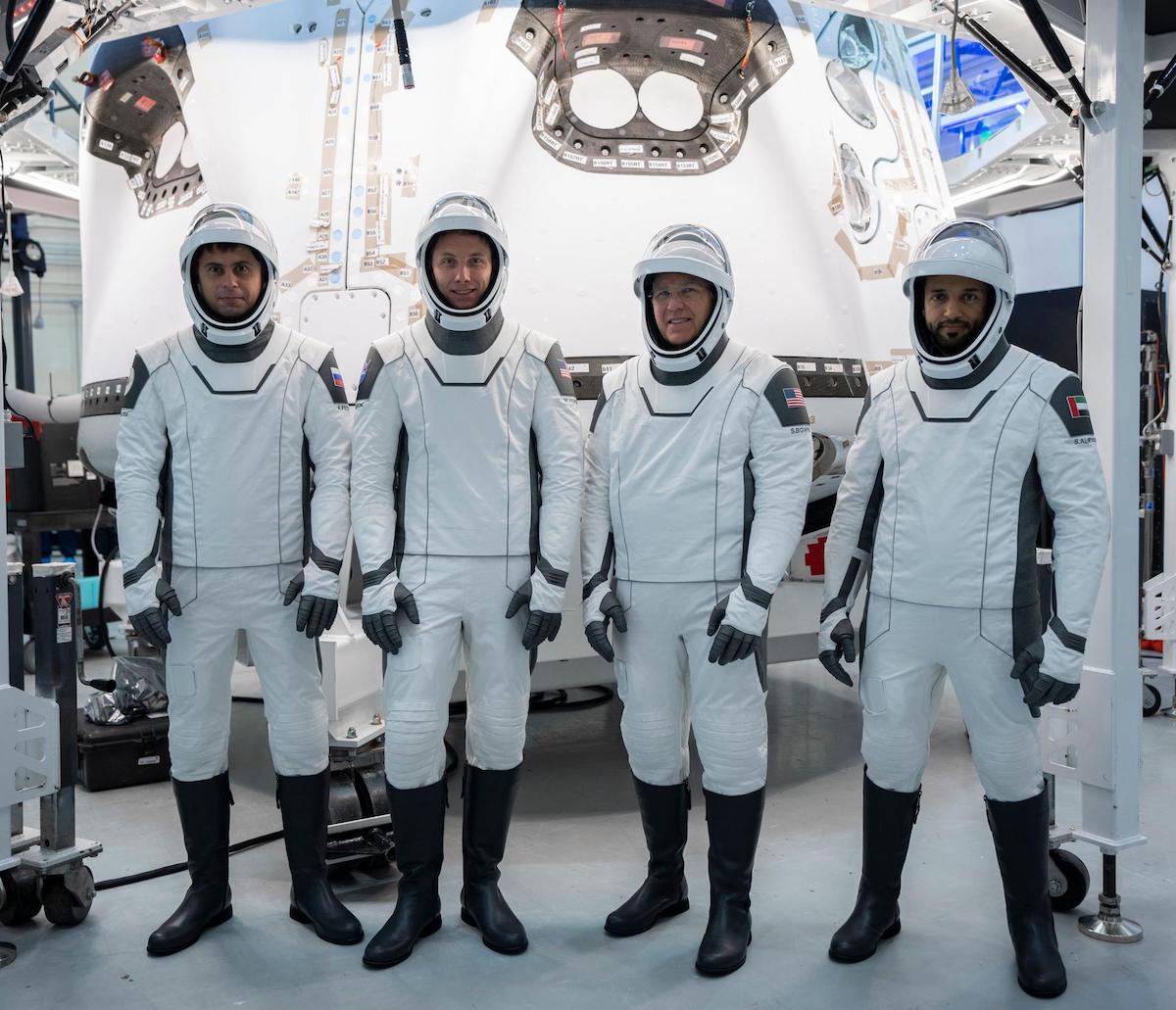 SpaceX Crew Dragon พร้อมสำหรับการเปิดตัวข้ามคืนสู่สถานีอวกาศ