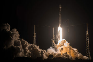SpaceX lança Inmarsat-6 F2 em um impulso para serviços diretos ao dispositivo