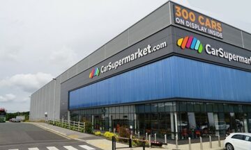 Tập đoàn siêu thị ô tô đã qua sử dụng thuộc sở hữu của Stellantis mở trung tâm tân trang Hull