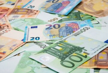 Euron slog högt på torsdagen. Vad sägs om The Sterling?