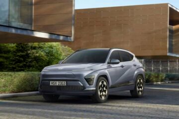 Hyundai Kona 2024 se poveča, dobi več moči, daljši doseg EV