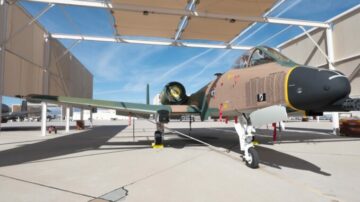 A-10 ڈیمو ٹیم نے 2023 ایئر شو سیزن کے لیے نئی پائلٹ اور پینٹ اسکیم متعارف کرائی