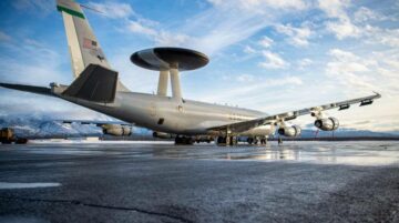 Οι σύμβουλοι της Πολεμικής Αεροπορίας μελετούν τη χρήση δορυφόρων για την παρακολούθηση κινούμενων στόχων