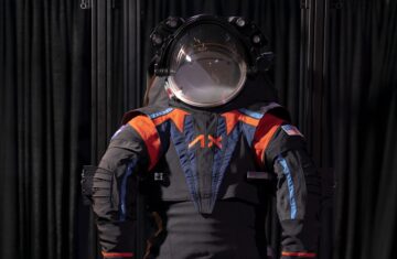 Axiom Space 揭示了 Artemis 宇航服的设计