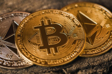 Bitcoin sale; Ether, altre 10 criptovalute cadono tra nuove accuse di Binance